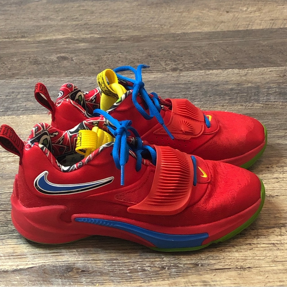 Uno x Nike Zoom Freak 3 Photo Red basketball - Size 6Y EUC worn once - Picture 4 of 10